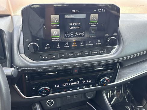Used 2021 Nissan Rogue Platinum FWD image 22