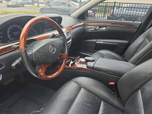 Used 2011 Mercedes-Benz S 550 4MATIC image 17