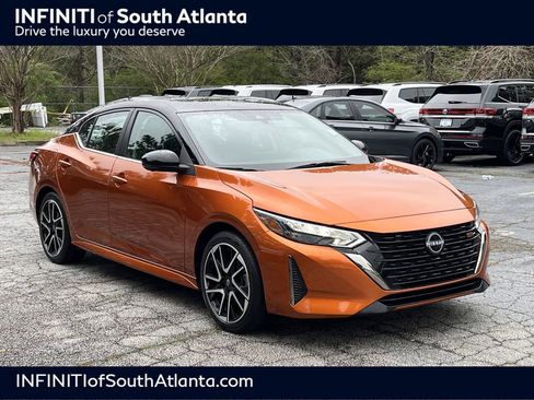 Used 2024 Nissan Sentra SR w/ SR Premium Package image 1