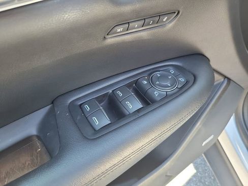 Used 2019 Cadillac XT5 Luxury FWD image 9