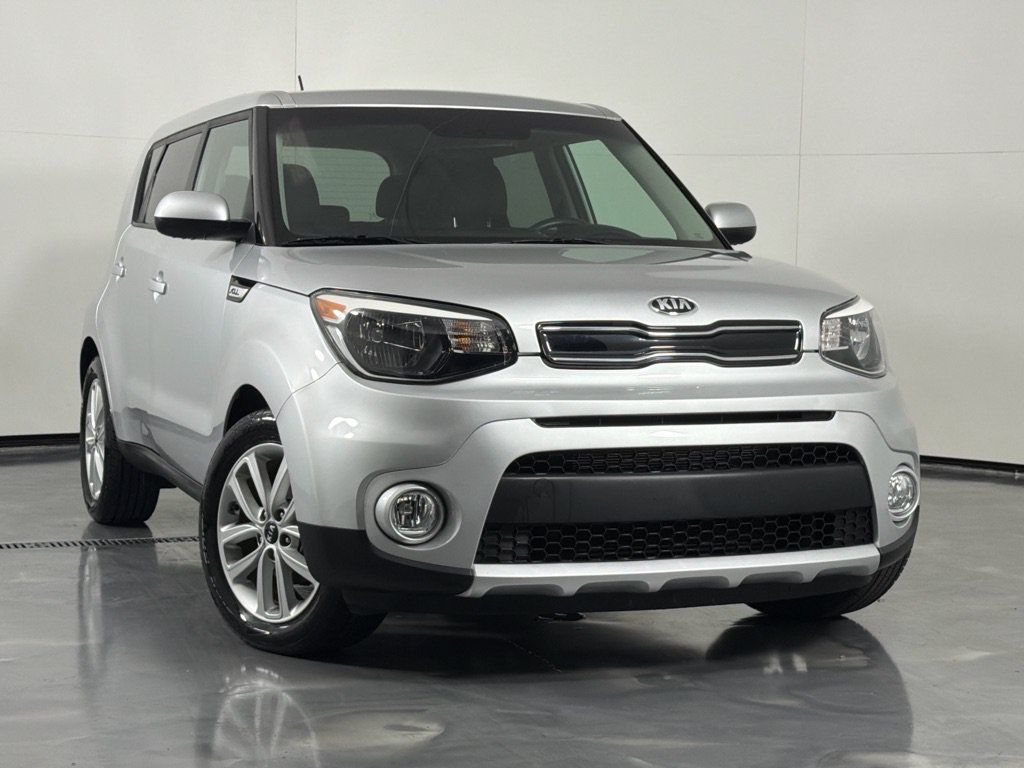 Used 2018 Kia Soul + FWD image 2
