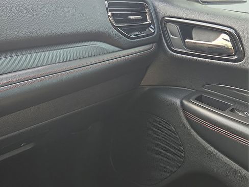 Used 2023 Dodge Durango GT RWD image 15