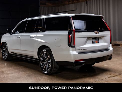 Used 2022 Cadillac Escalade ESV Sport Platinum image 6