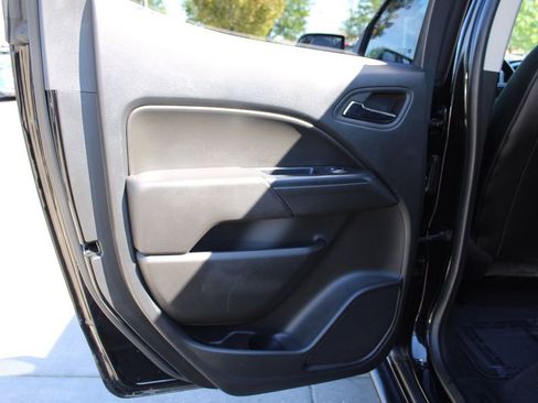 Used 2020 Chevrolet Colorado ZR2 image 24