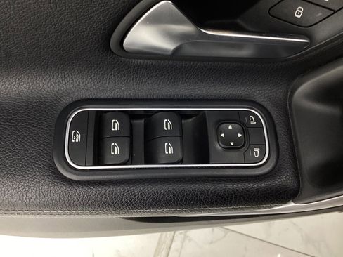 Used 2019 Mercedes-Benz A 220 4MATIC image 40