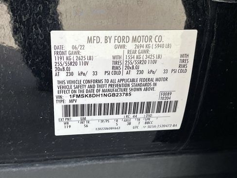 Used 2022 Ford Explorer XLT w/ Equipment Group 202A AWD/4WD image 36