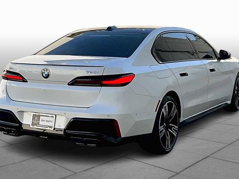 Used 2025 BMW 760i xDrive 760i xDrive w/ Executive Package image 23