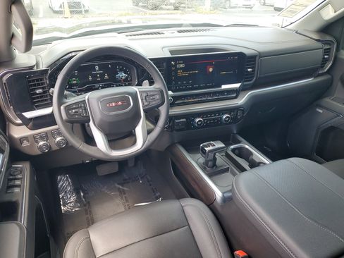 Used 2023 GMC Sierra 1500 SLT w/ SLT Convenience Package image 14