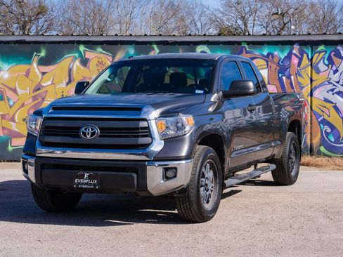 Used 2014 Toyota Tundra SR5 image 2
