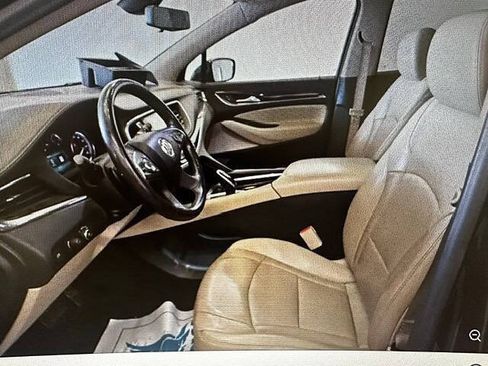 Used 2019 Buick Enclave Premium FWD image 4