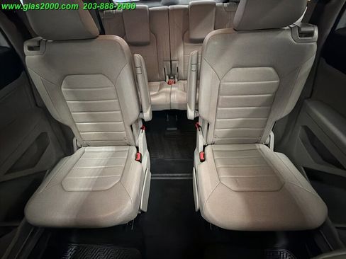 Used 2018 Volkswagen Atlas SEL Premium image 16