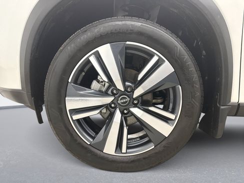 Used 2023 Nissan Rogue SL AWD/4WD image 24