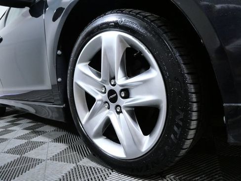Used 2012 Ford Fusion Sport FWD image 2