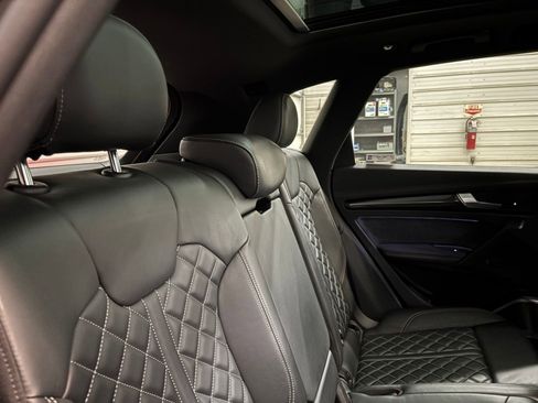 Used 2020 Audi SQ5 Premium Plus w/ Premium Plus Package AWD/4WD image 33