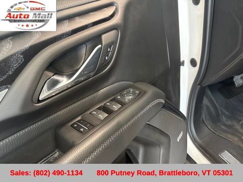 Used 2023 GMC Yukon Denali w/ Max Trailering Package image 13