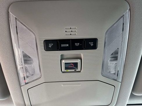 Used 2023 Toyota RAV4 LE AWD/4WD image 36