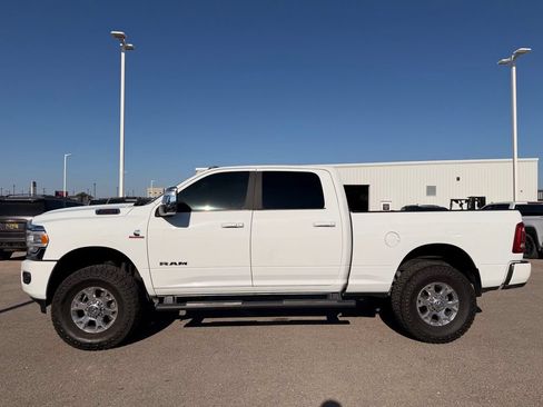 Used 2023 RAM 2500 Laramie AWD/4WD image 2
