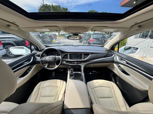 Used 2019 Buick Enclave Premium w/ Experience Buick Package FWD image 11