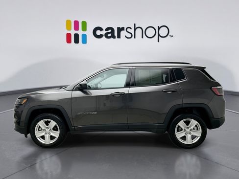 Used 2022 Jeep Compass Latitude w/ Sun and Sound Group image 2