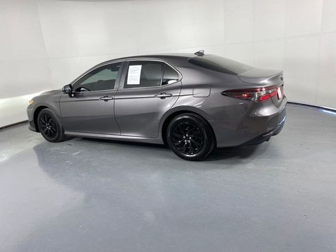 Used 2024 Toyota Camry LE image 4