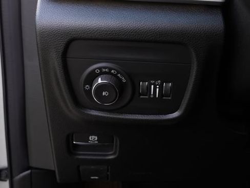 New 2025 Jeep Grand Cherokee Limited AWD/4WD image 22