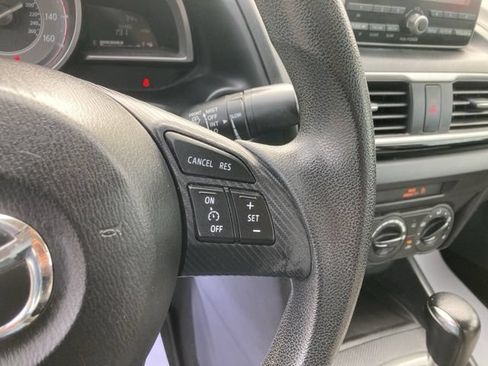 Used 2014 MAZDA MAZDA3 i Sport FWD image 22