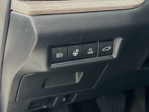 Used 2024 Toyota Grand Highlander AWD Hybrid image 9