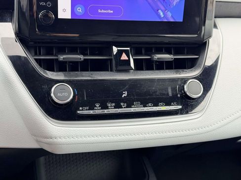 Certified 2023 Toyota Corolla SE image 5