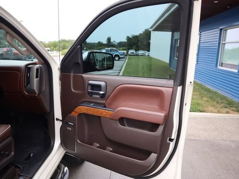 Used 2014 Chevrolet Silverado 1500 High Country w/ High Country Premium Package AWD/4WD image 24
