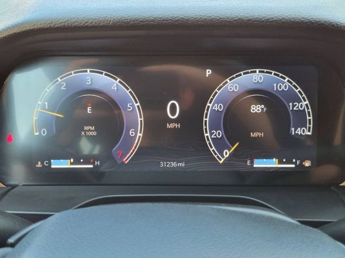 Certified 2023 Jeep Grand Cherokee Altitude AWD/4WD image 16