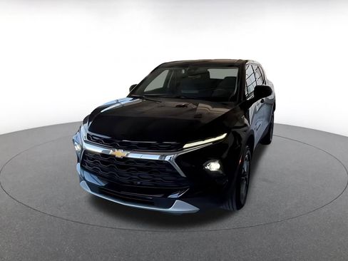 Used 2025 Chevrolet Blazer LT image 6