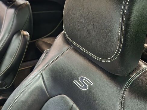 Used 2021 Chrysler Pacifica Touring-L w/ S Appearance Package image 34