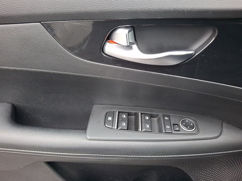 Certified 2023 Kia Forte GT-Line w/ GT-Line Premium Package FWD image 12
