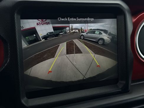 Used 2023 Jeep Wrangler Unlimited Rubicon image 19