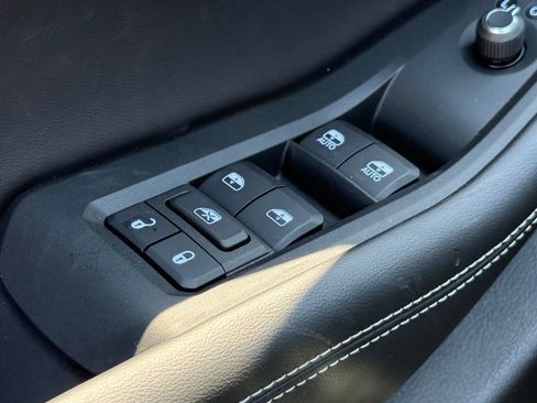 New 2025 Jeep Grand Cherokee Limited w/ Black Appearance Package image 12