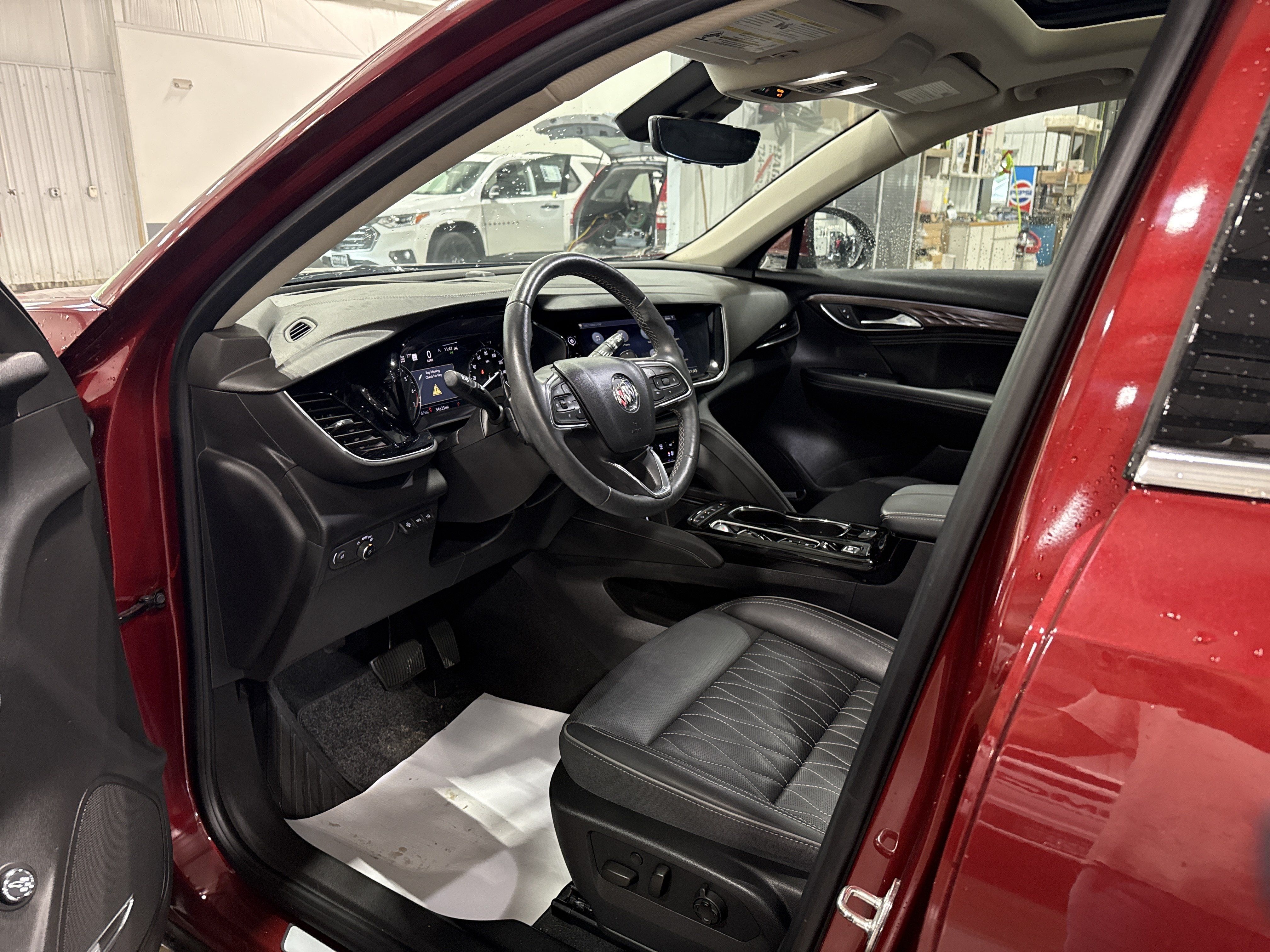 Used 2021 Buick Envision Avenir w/ Technology Package II AWD/4WD image 6
