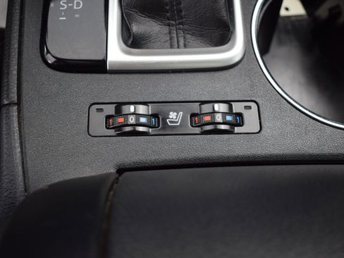 Used 2017 Toyota Highlander Limited Platinum image 21