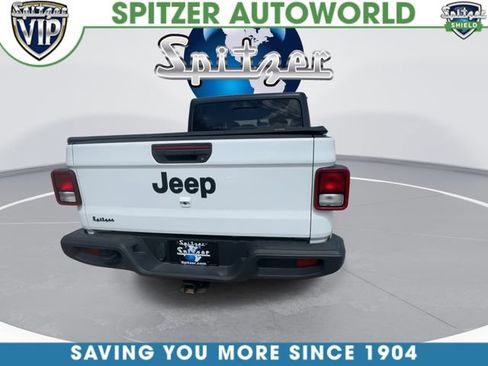 Used 2021 Jeep Gladiator Willys image 8