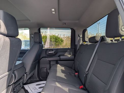 Used 2025 Chevrolet Silverado 2500 Custom w/ Custom Value Package AWD/4WD image 11