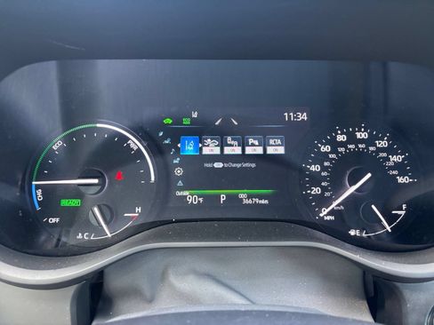 Used 2025 Toyota Sienna XLE FWD image 43