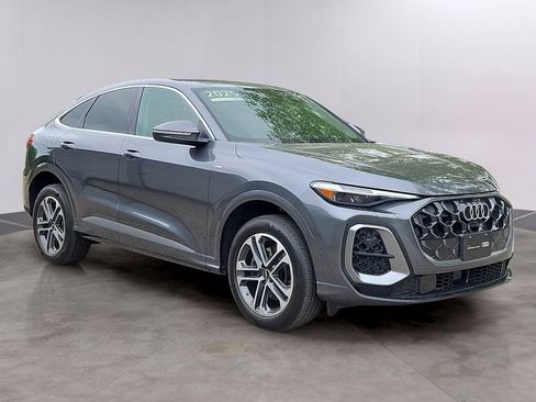 Certified 2025 Audi Q5 Premium Plus w/ Premium Plus AWD/4WD image 11