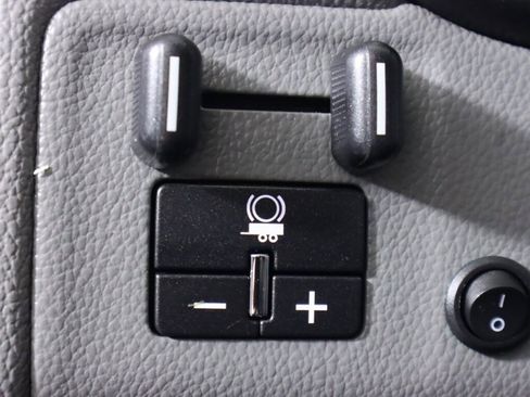 Used 2018 Chevrolet Colorado W/T w/ WT Convenience Package image 11