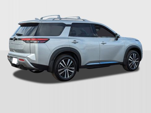 New 2025 Nissan Pathfinder Platinum w/ Cargo Package image 6