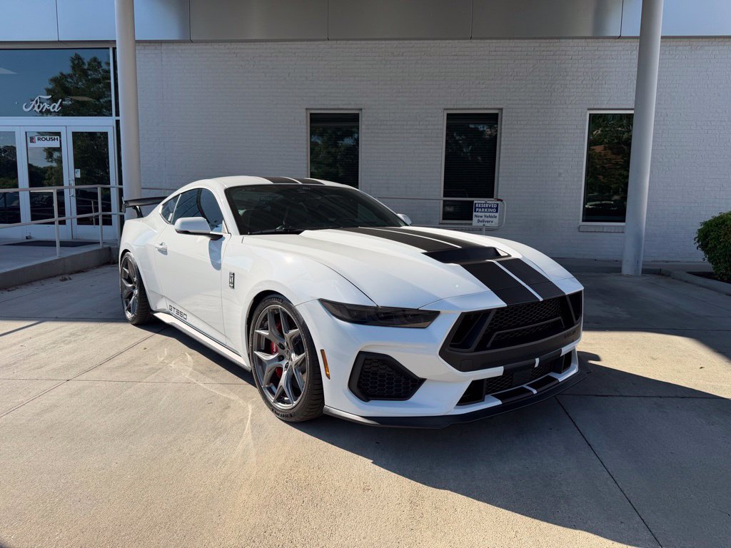 New 2026 Ford Mustang GT Premium w/ GT Performance Package RWD image 3