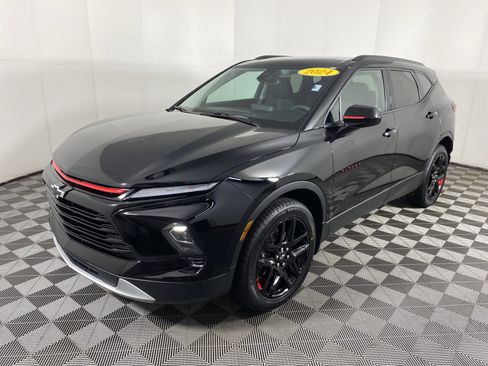 Used 2024 Chevrolet Blazer LT w/ Redline Edition image 10