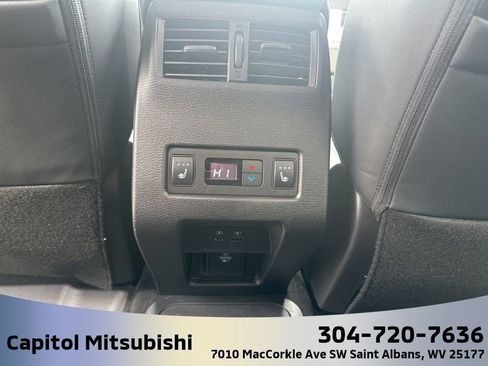 New 2025 Mitsubishi Outlander SEL image 19