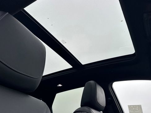 Certified 2025 Cadillac XT5 Premium Luxury image 17