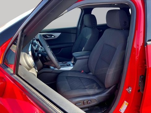 Used 2022 Chevrolet Blazer LT FWD image 8