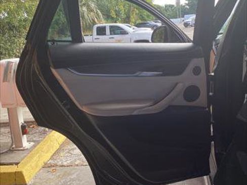 Used 2015 BMW X6 xDrive35i image 17