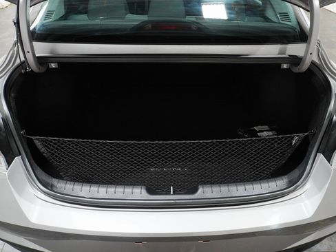 Certified 2023 Hyundai Elantra SE image 6